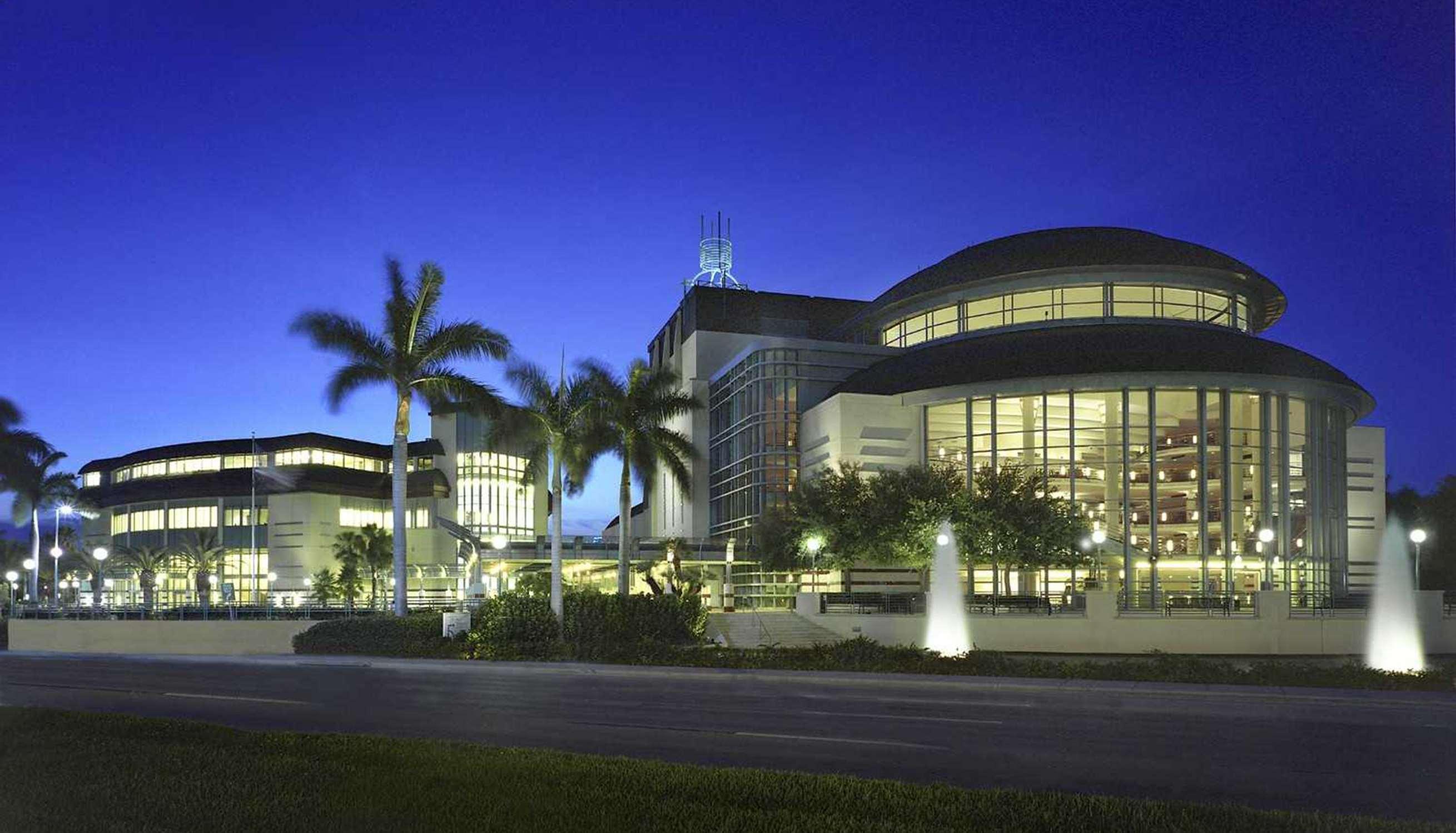 Hilton Garden Inn Boca Raton Eksteriør billede