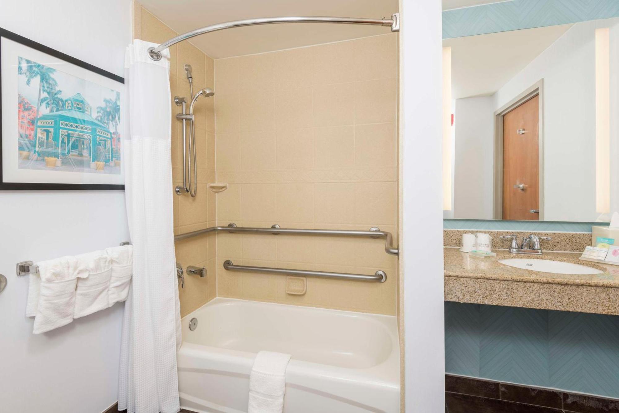Hilton Garden Inn Boca Raton Eksteriør billede