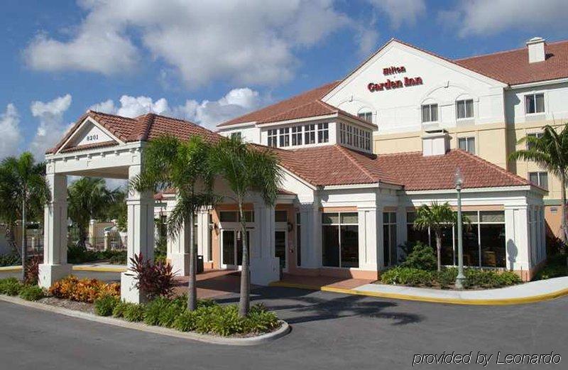 Hilton Garden Inn Boca Raton Eksteriør billede
